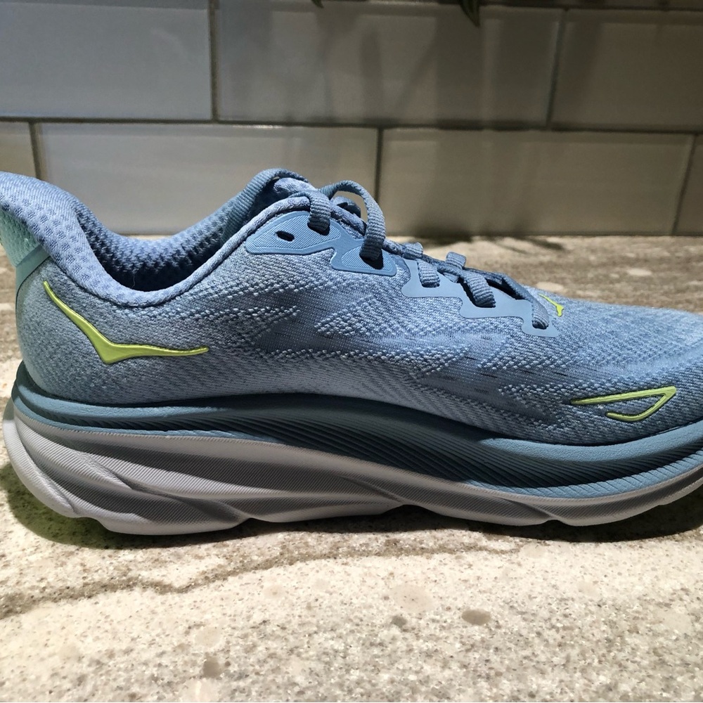 Hoka Clifton 9  size 6D Light Blue Athletic Sneakers - Picture 2 of 9